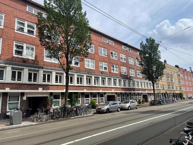 Appartement te huur Admiraal De Ruijterweg 352 2 in Amsterdam voor € 1.975