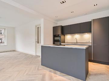 Appartement te huur Amstelkade 166 H in Amsterdam voor € 2.800