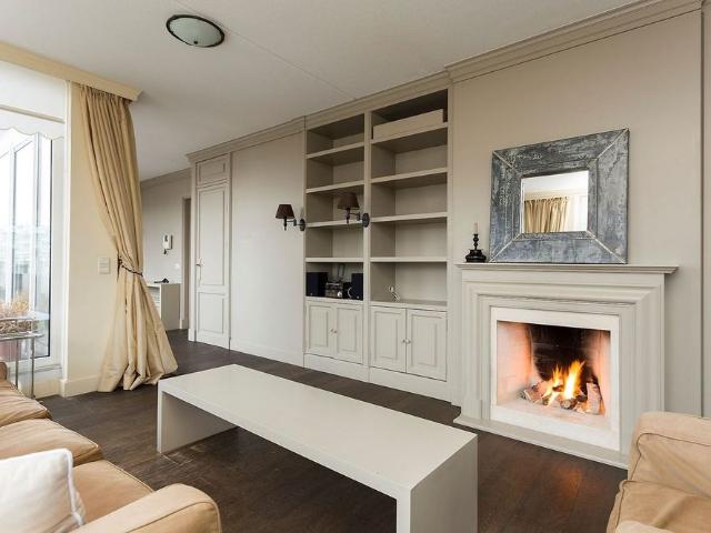 Appartement te huur: Burgemeester De Monchyplein 326 2585 DL Den Haag