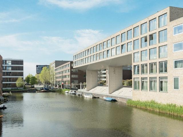 Te huur: Appartement Bert Haanstrahof 10 in Amsterdam