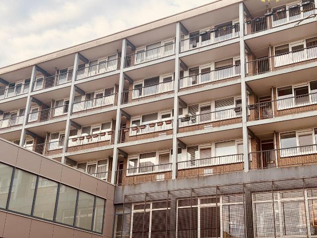 Appartement te huur Galerij in Amstelveen voor € 2.700
