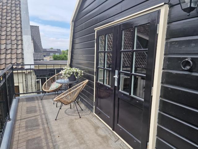Appartement te huur Hoge Rijndijk in Zoeterwoude voor € 2.100