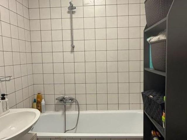 Appartement te huur in Maaseik voor € 700 met 2 slaapkamers