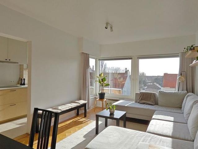 Appartement te huur in Mariakerke voor € 850 met 2 slaapkamers