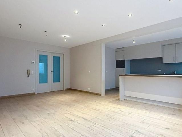 Appartement te huur in Mariakerke voor € 950 met 2 slaapkamers