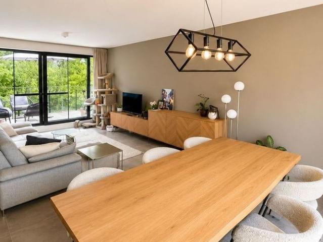 Appartement te huur in Mechelen voor € 1.225 met 2 slaapkamers
