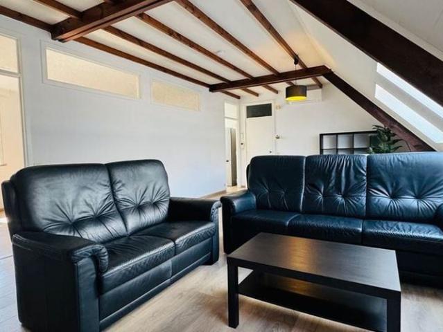 Appartement te huur in Melsele voor € 870 met 2 slaapkamers