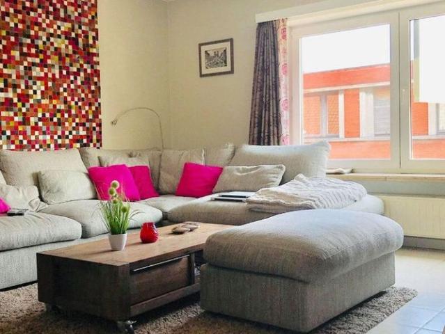 Appartement te huur in Menen voor € 670 met 2 slaapkamers