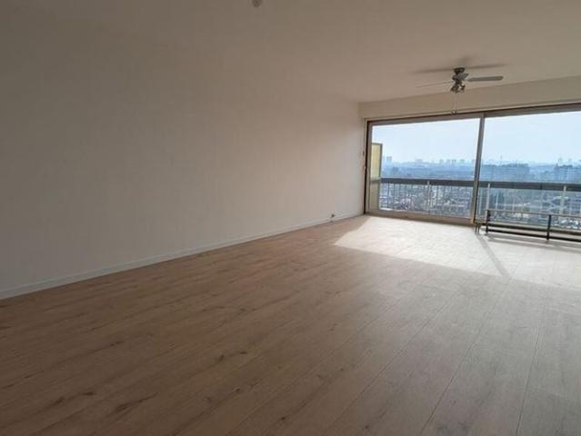 Appartement te huur in Merksem voor € 925 met 2 slaapkamers