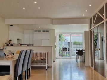 Appartement te huur in Meulebeke voor € 890 met 2 slaapkamers