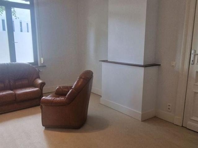 Appartement te huur in Mons voor € 690 met 1 slaapkamer