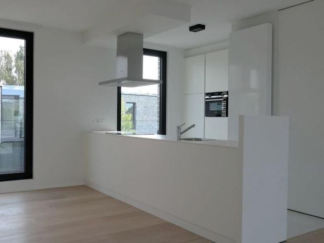 Appartement te huur in Nevele voor € 1.150 met 3 slaapkamers