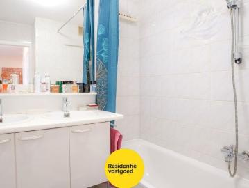 Appartement te huur in Furnes - Parkeerplaats