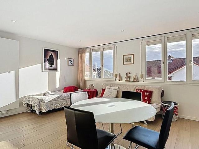 Appartement te huur in Nieuwpoort voor € 975 met 1 slaapkamer