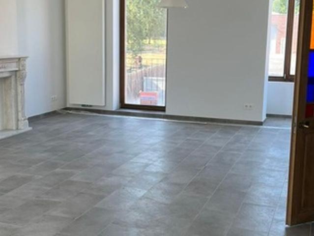 Appartement te huur in Otegem voor € 800 met 1 slaapkamer