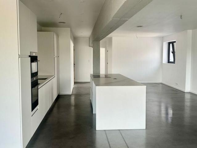 Appartement te huur in Oudenaarde voor € 1.030 met 3 slaapkamers