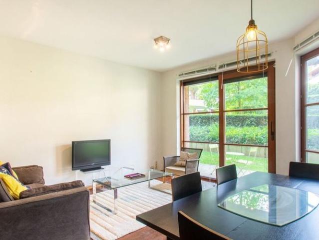 Appartement te huur in Oudergem voor € 1.500 met 2 slaapkamers