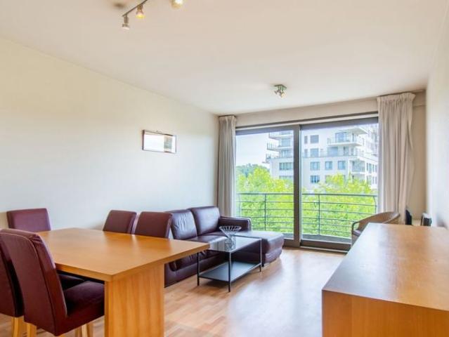 Appartement te huur in Oudergem voor € 1.500 met 2 slaapkamers
