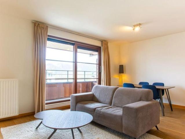 Appartement te huur in Oudergem voor € 1.750 met 2 slaapkamers