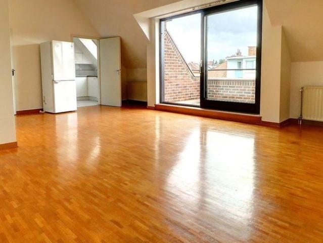Appartement te huur in Oudergem voor € 1.300 met 2 slaapkamers