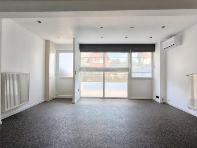 Appartement te huur in Overpelt voor € 750 met 1 slaapkamer