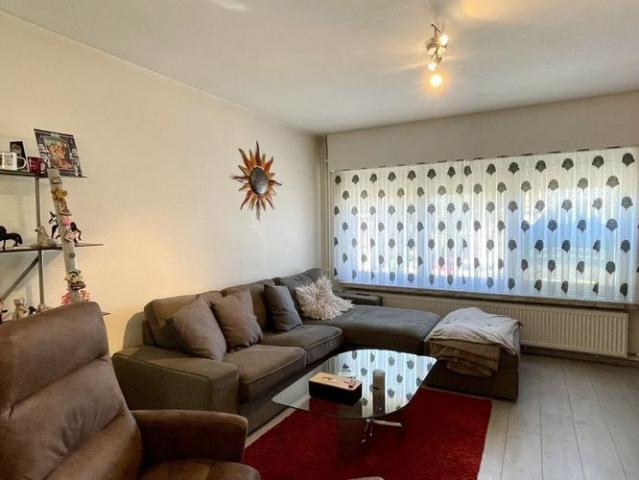 Appartement te huur in Oosteeklo voor € 825 met 2 slaapkamers