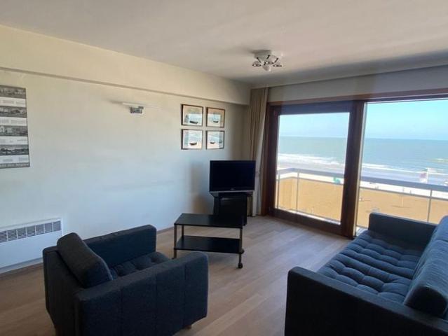 Appartement te huur in Oostende voor € 1.100 met 2 slaapkamers