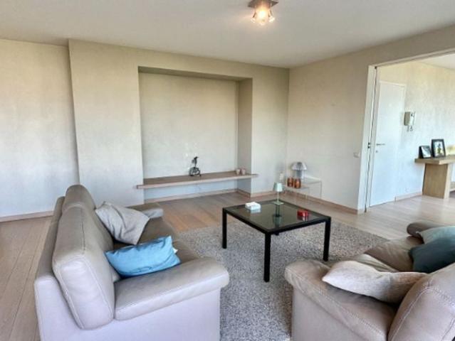 Appartement te huur in Oostende voor € 1.350 met 2 slaapkamers