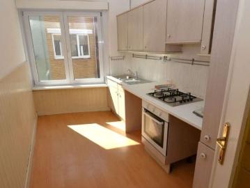 Appartement te huur in Oostende voor € 675 met 2 slaapkamers