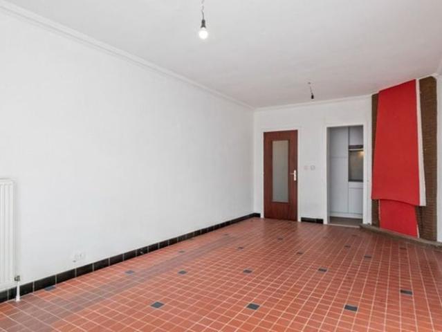 Appartement te huur in Oostende voor € 695 met 1 slaapkamer