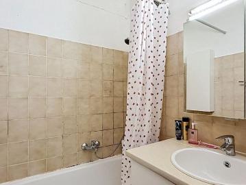 Appartement te huur in Oostende voor € 700 met 1 slaapkamer