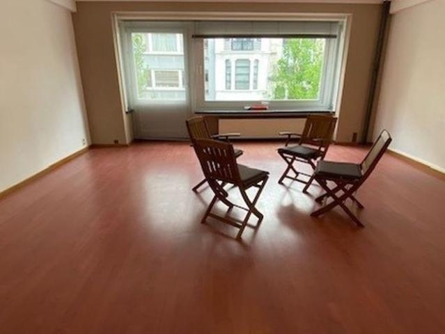 Appartement te huur in Oostende voor € 750 met 2 slaapkamers