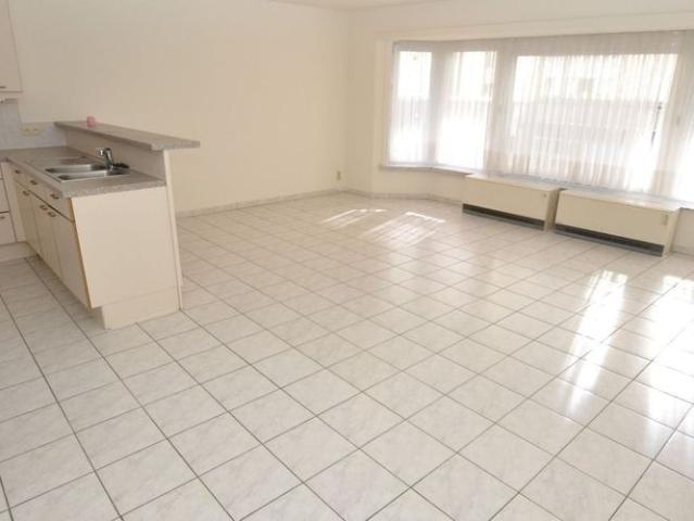 Appartement te huur in Oostende voor € 800 met 2 slaapkamers