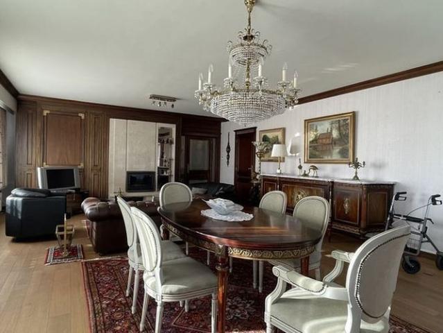 Appartement te huur in Oostende voor € 850 met 1 slaapkamer