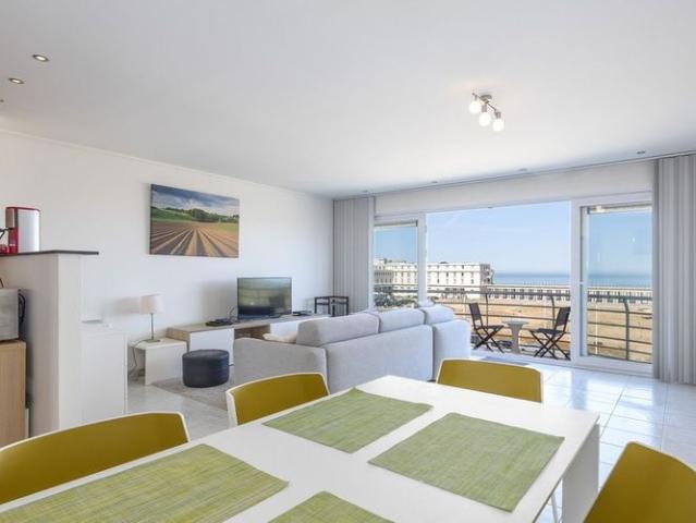 Appartement te huur in Oostende voor € 925 met 2 slaapkamers