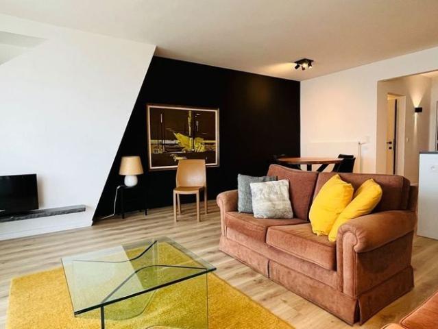 Appartement te huur in Oostende voor € 975 met 2 slaapkamers