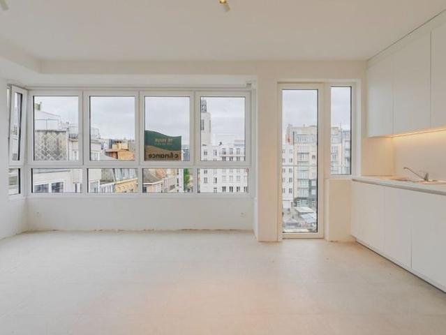 Appartement te huur in Oostende voor € 995 met 3 slaapkamers