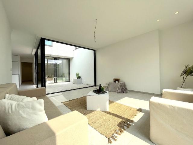 Appartement te huur in Oostkamp met 2 slaapkamers