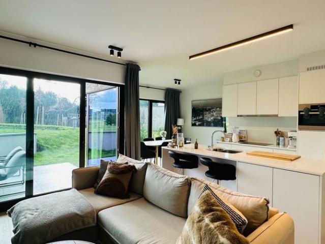 Appartement te huur in Oostkamp voor € 825 met 1 slaapkamer