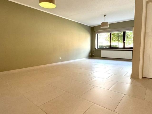 Appartement te huur in Oostrozebeke voor € 725 met 2 slaapkamers