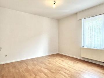 Appartement te huur in Oostrozebeke voor € 850 met 2 slaapkamers