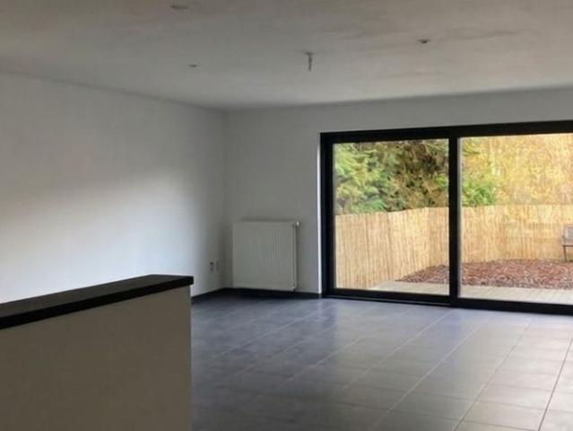 Appartement te huur in Opoeteren voor € 900 met 1 slaapkamer