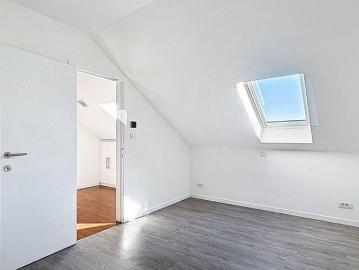 Appartement te huur in Auvelais voor € 1.200 met 4 slaapkamers