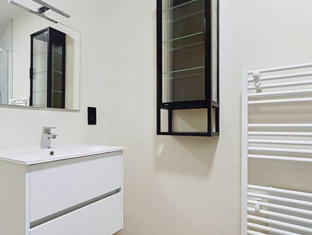 Appartement te huur in Andenne voor € 960 met 2 slaapkamers