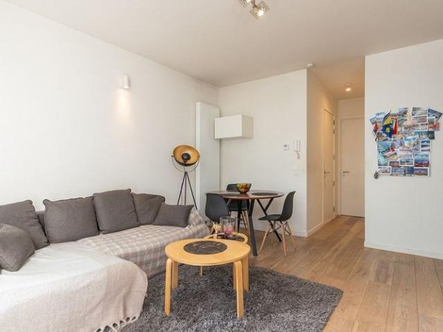 Appartement te huur in Antwerpen voor € 1.000 met 1 slaapkamer