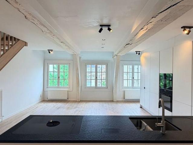 Appartement te huur in Antwerpen voor € 1.100 met 1 slaapkamer