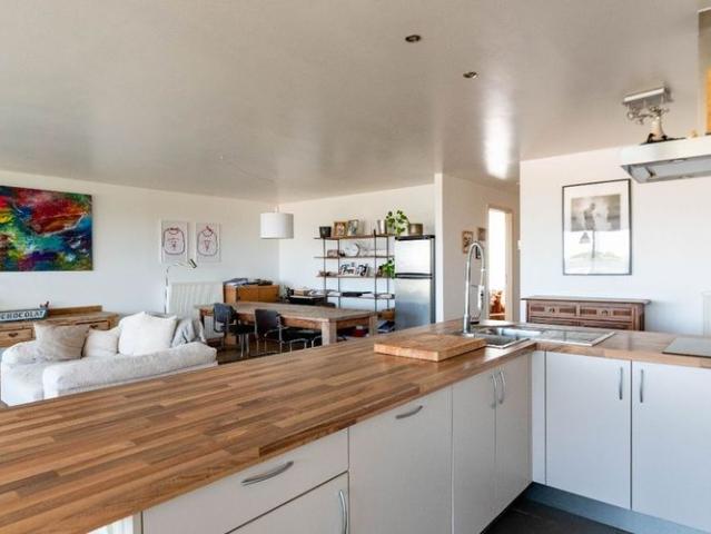 Appartement te huur in Antwerpen voor € 1.375 met 2 slaapkamers