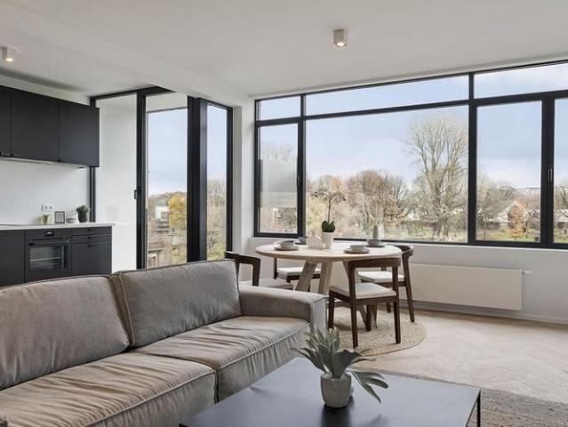 Appartement te huur in Antwerpen voor € 1.395 met 2 slaapkamers
