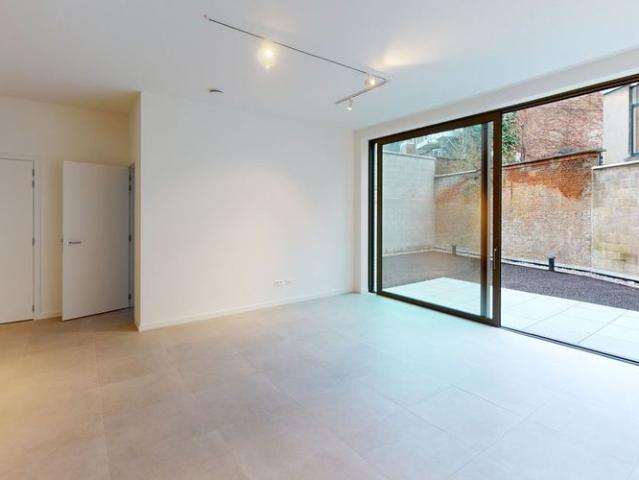 Appartement te huur in Antwerpen voor € 1.900 met 2 slaapkamers