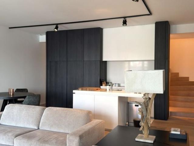 Appartement te huur in Antwerpen voor € 1.990 met 2 slaapkamers